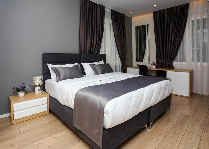 Emerald Boutique Hotel 4*