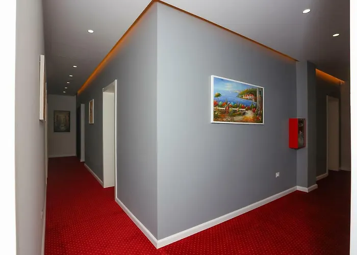 Emerald Boutique 4* Tirana