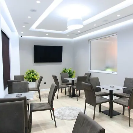 酒店 Emerald Boutique 4*