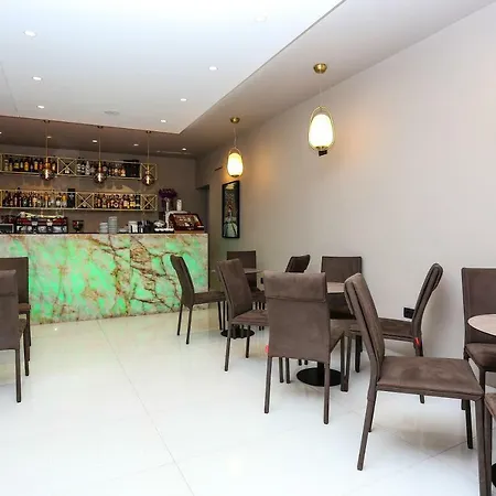 Emerald Boutique 地拉那